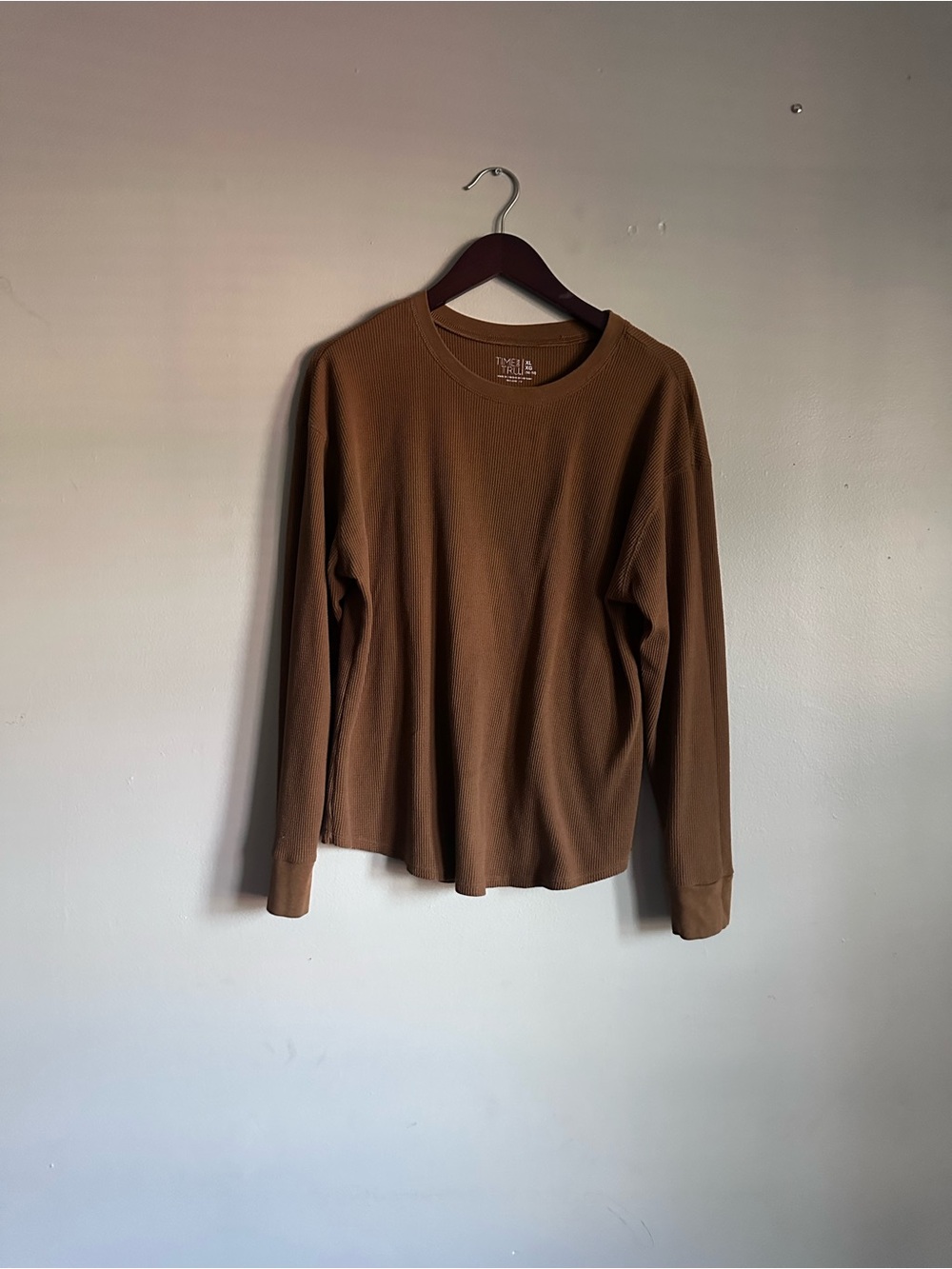 Time and Tru Women's Long-Sleeve Waffle Crewneck Thermal Short Size XL Brown